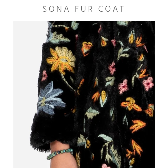 Johnny Was Sona Faux Fur Coat in Black, Size Large - Picture 4 of 13